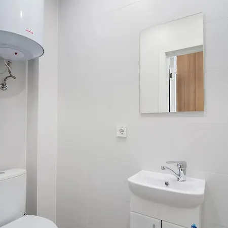 Buk Apartments On Doroshenka 25 Lviv Exterior photo