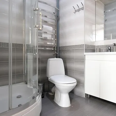 Buk Apartments On Doroshenka 25 Lviv Exterior photo